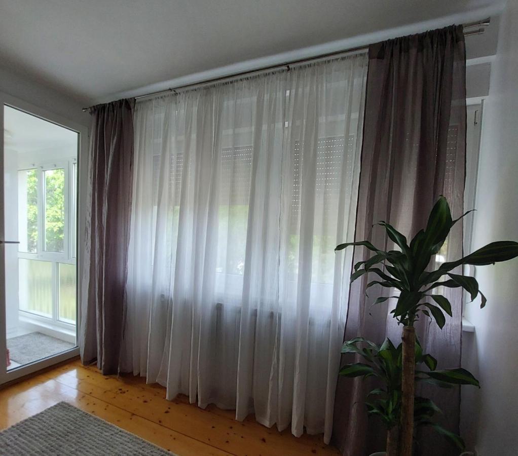 3 Min. Away Apartman Kapronca Kültér fotó